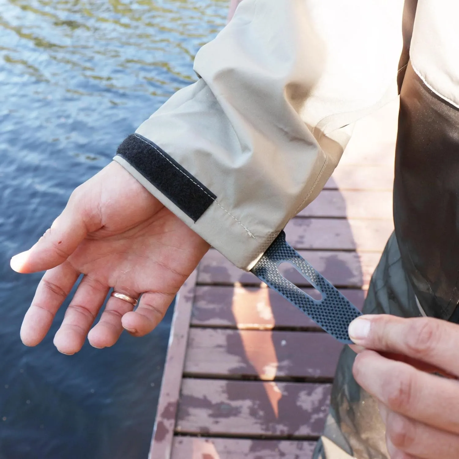 Kylebooker Fly Fishing Wading Jacket Outdoor Activities Waterproof Wader Jackets for Men and Women
