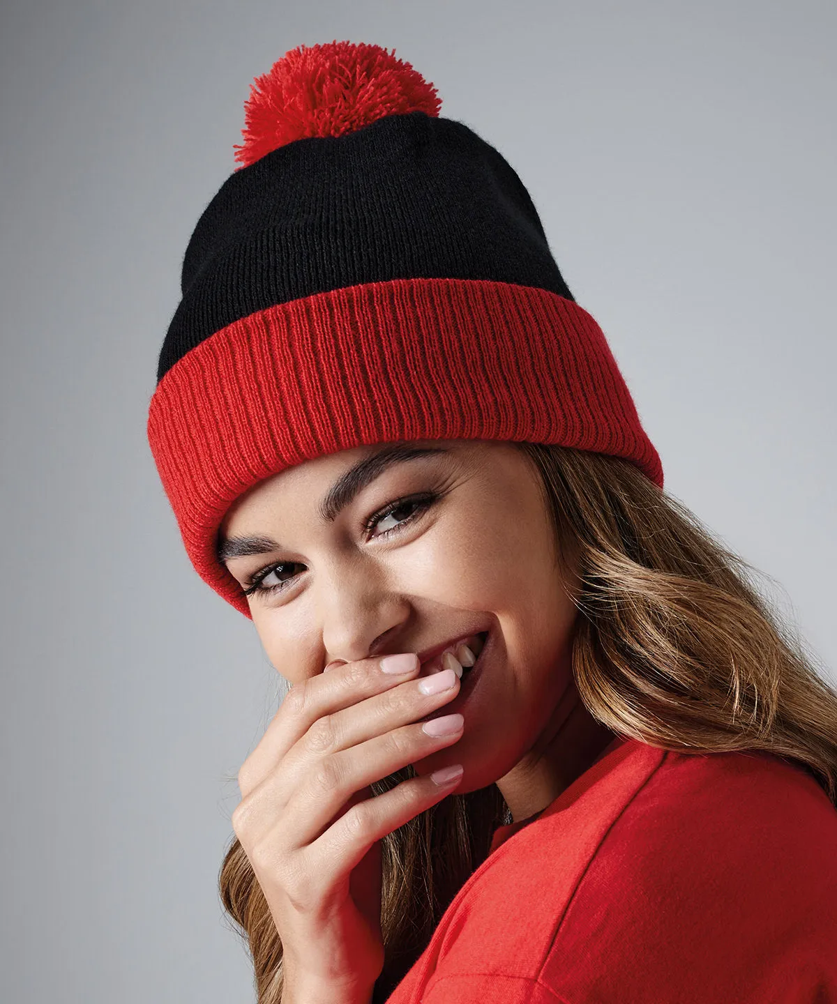 Snowstar® two-tone beanie | Off White/Bright Red